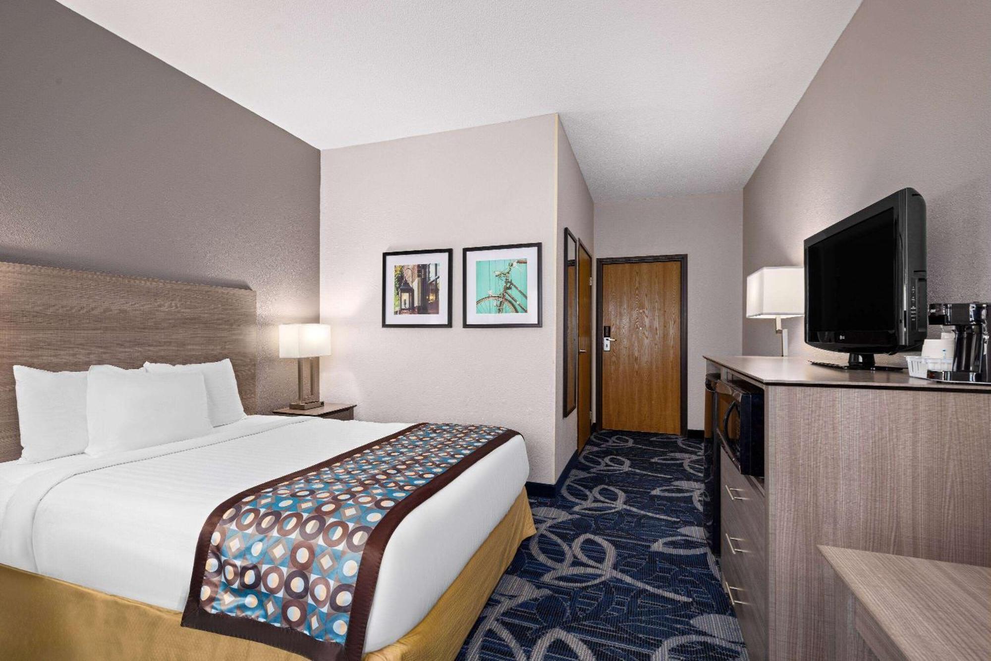 Hotel Baymont By Wyndham Waterloo Exteriér fotografie